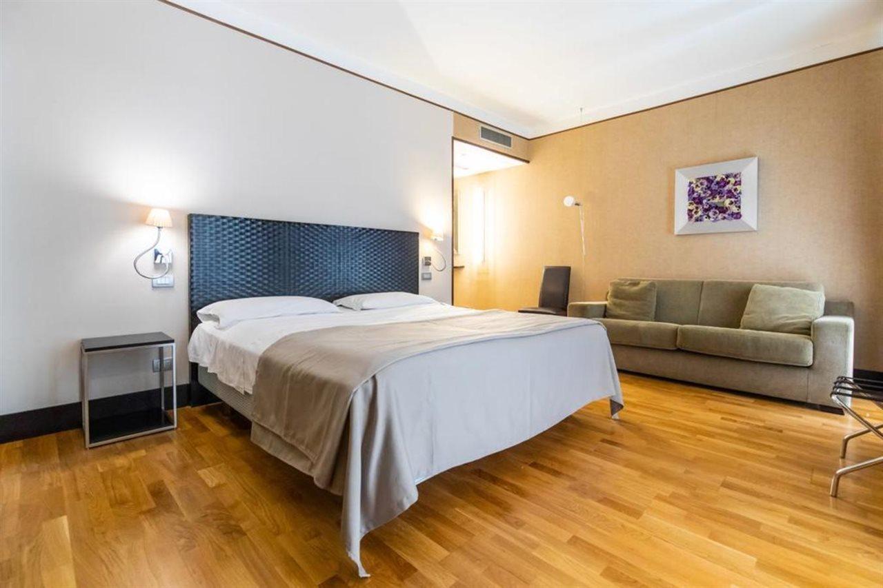 MH Design Hotel Napoli Eksteriør billede
