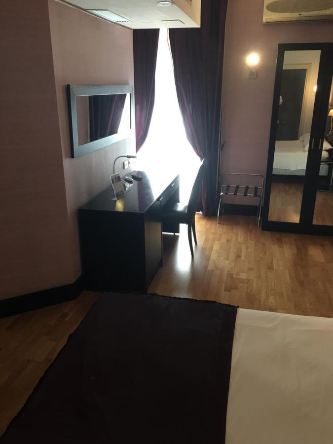 MH Design Hotel Napoli Eksteriør billede
