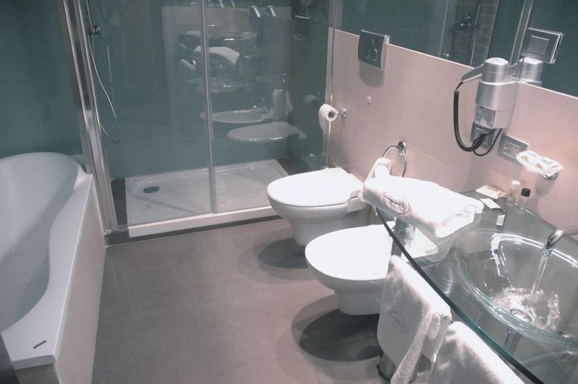 MH Design Hotel Napoli Eksteriør billede