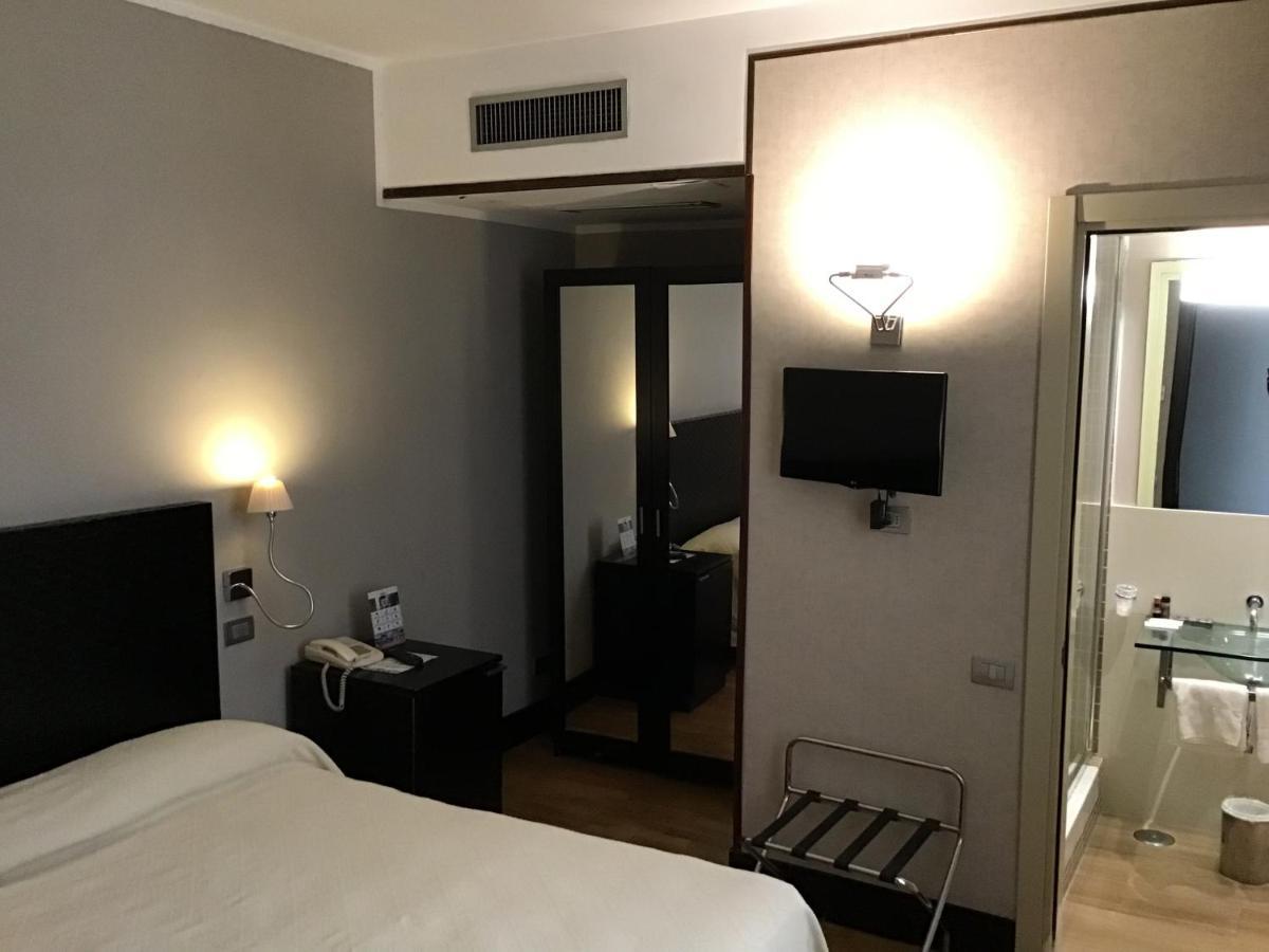 MH Design Hotel Napoli Eksteriør billede