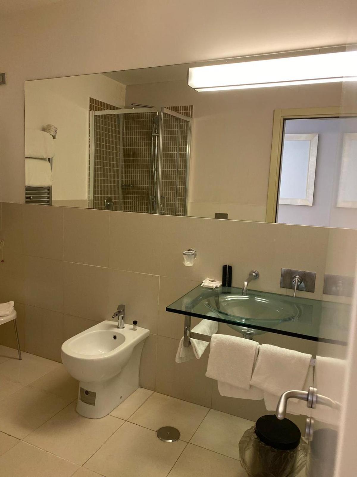 MH Design Hotel Napoli Eksteriør billede