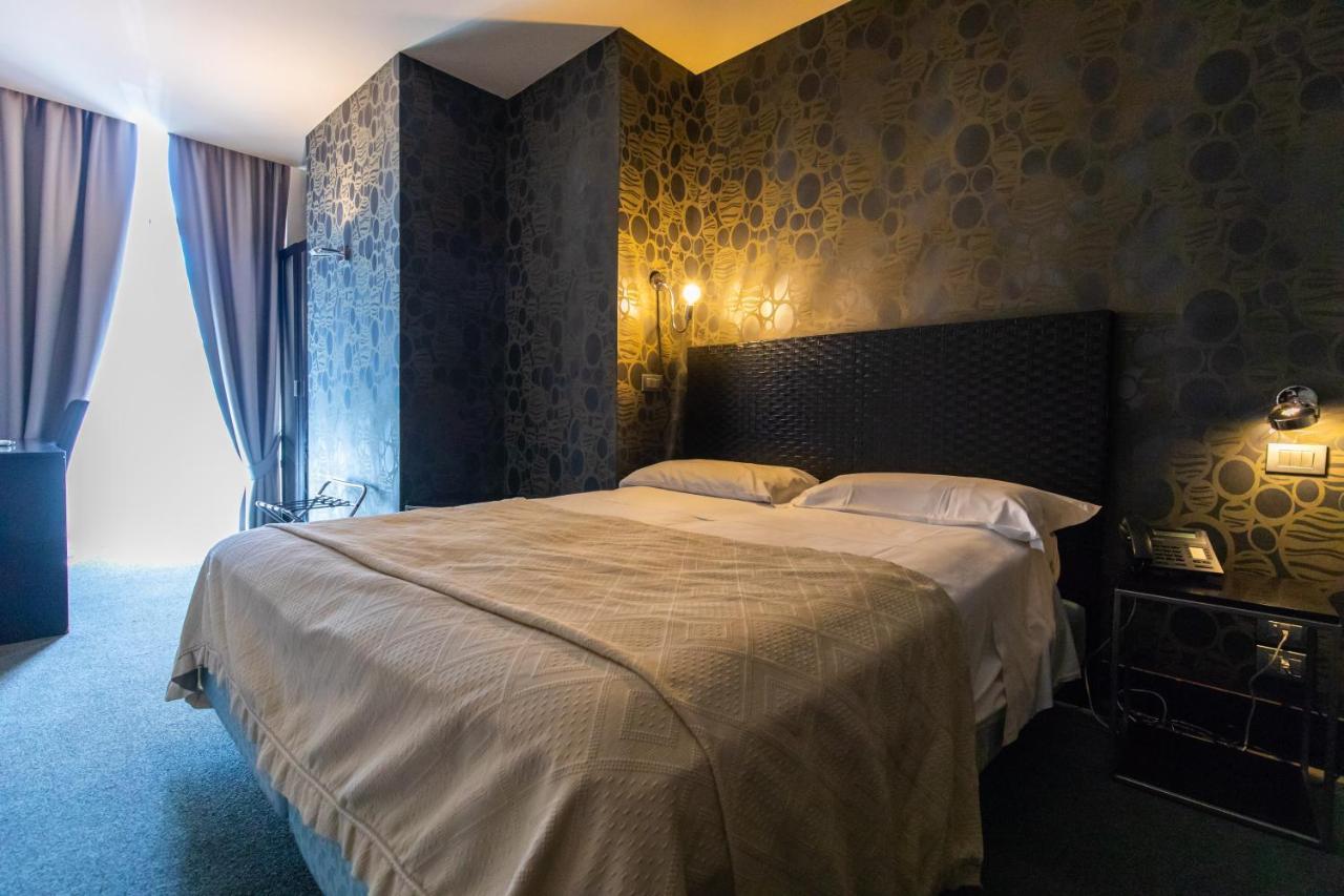MH Design Hotel Napoli Eksteriør billede