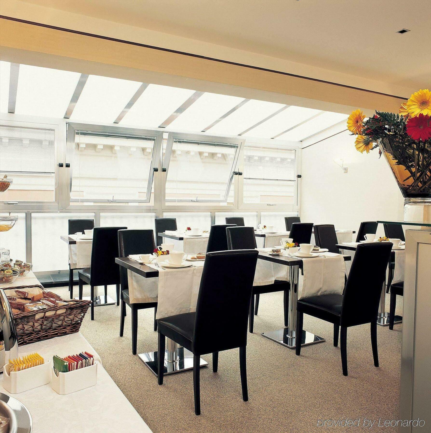 MH Design Hotel Napoli Restaurant billede